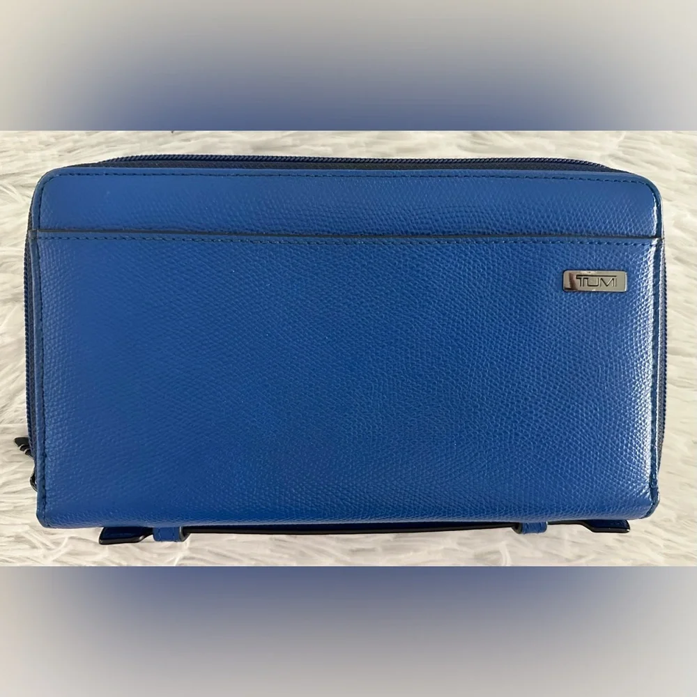 Tumi Horizon Double‎ Zipper Organizer Travel Wallet Clutch